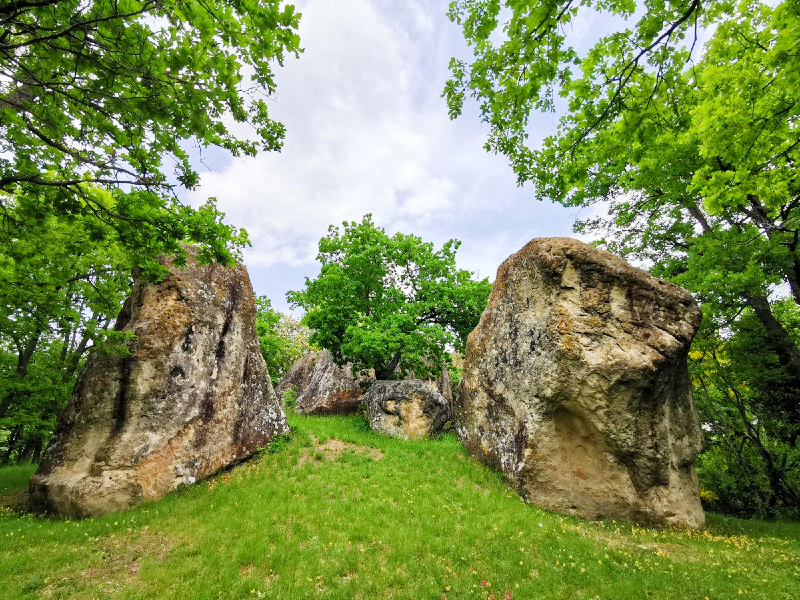 22 - I mulini dell'Aneva e la grotta di Labante